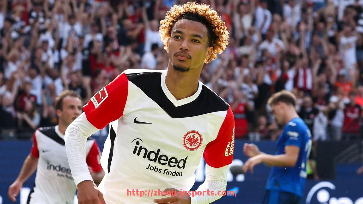 JN江南体育-英超联赛逆袭球员的励志故事与职业路径分享